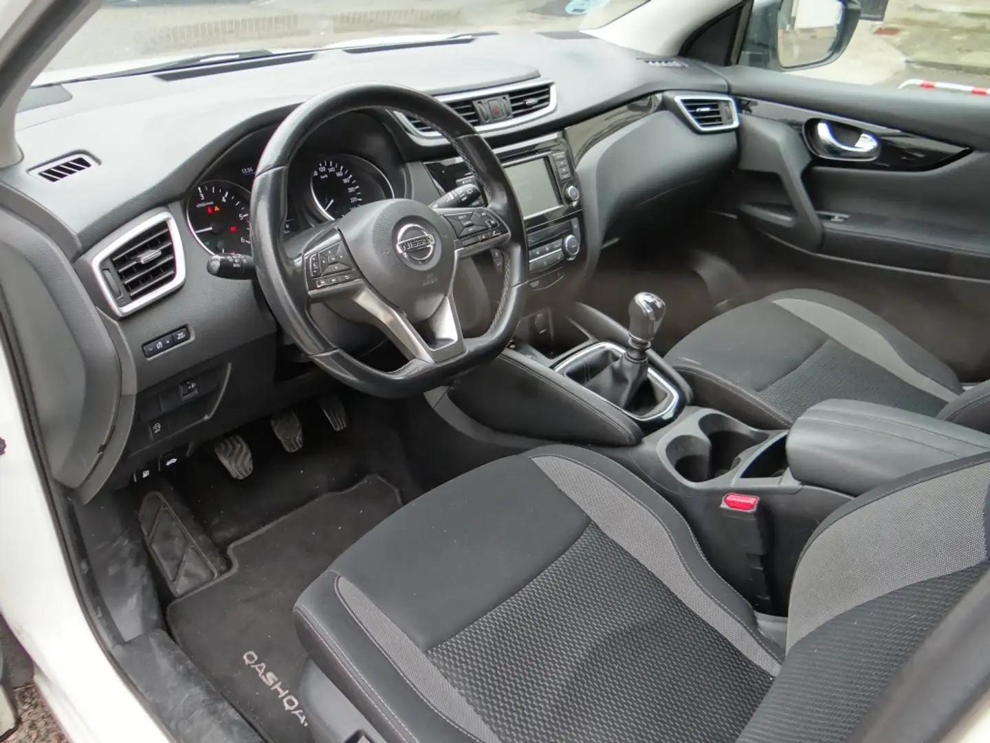 Nissan Qashqai 1.5dCi N-Tec 4x2 85kW Weiß - 2