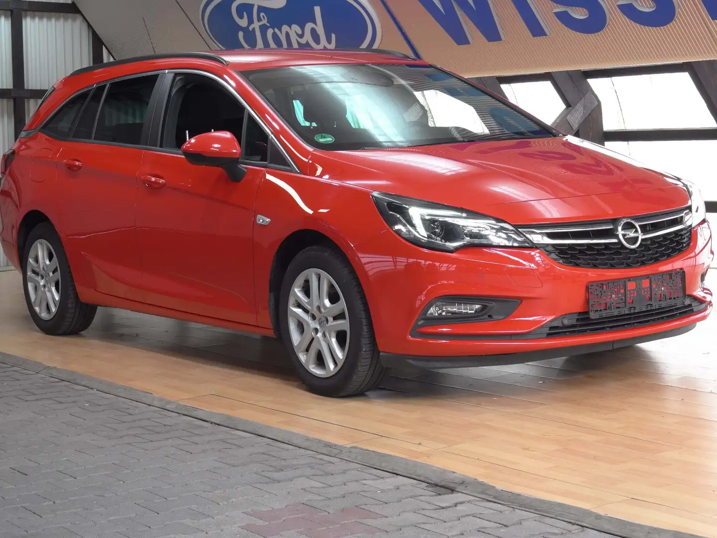 Opel Astra 1.4 Turbo Sports Tourer Scheckheft, Klimatronic Rojo - 1
