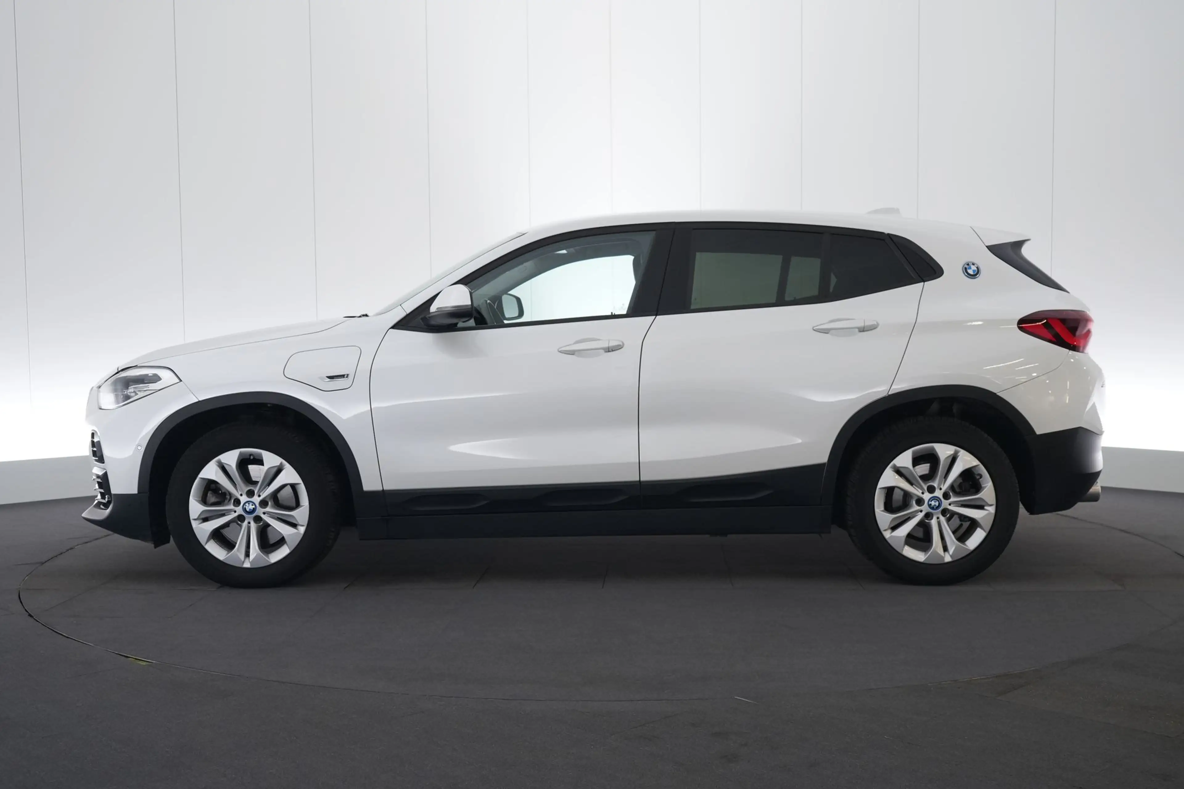 BMW X2 1.5 xDrive25e PHEV LEDER/CUIR LED GPS PDC CAM Carp — photo 11
