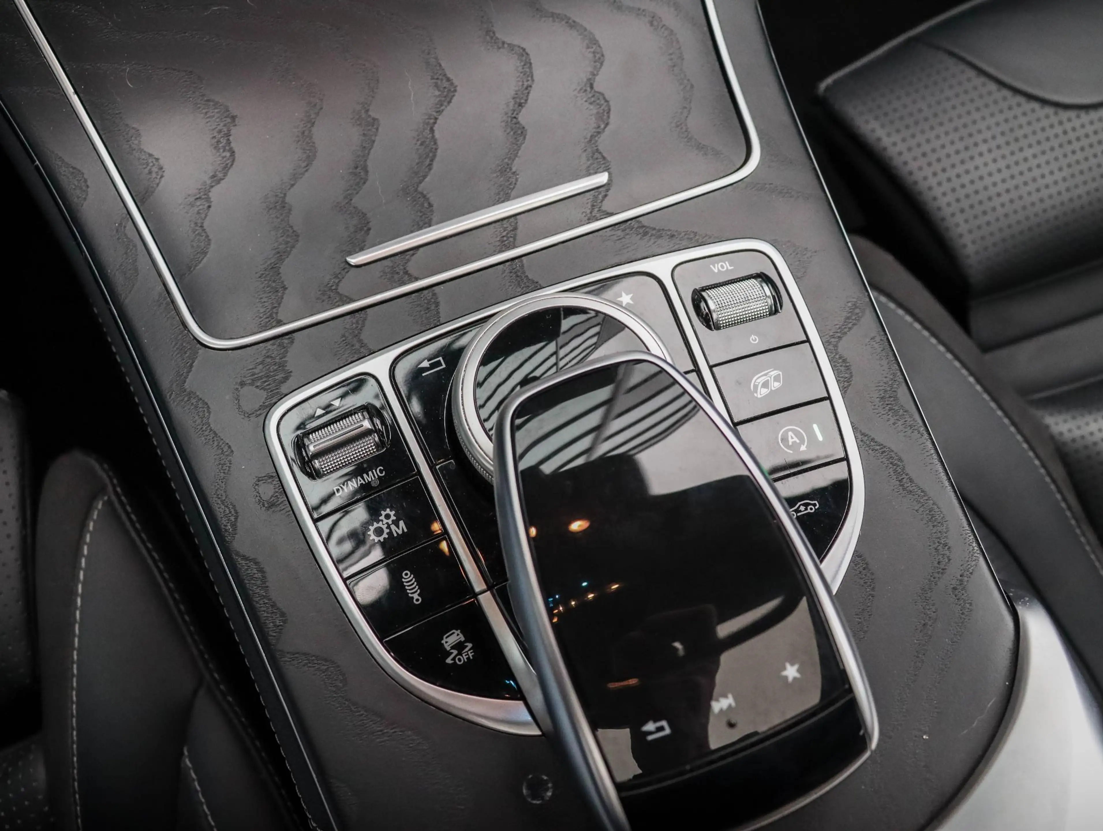 Mercedes-Benz GLC 63 AMG Coupé S 4MATIC+ — photo 46