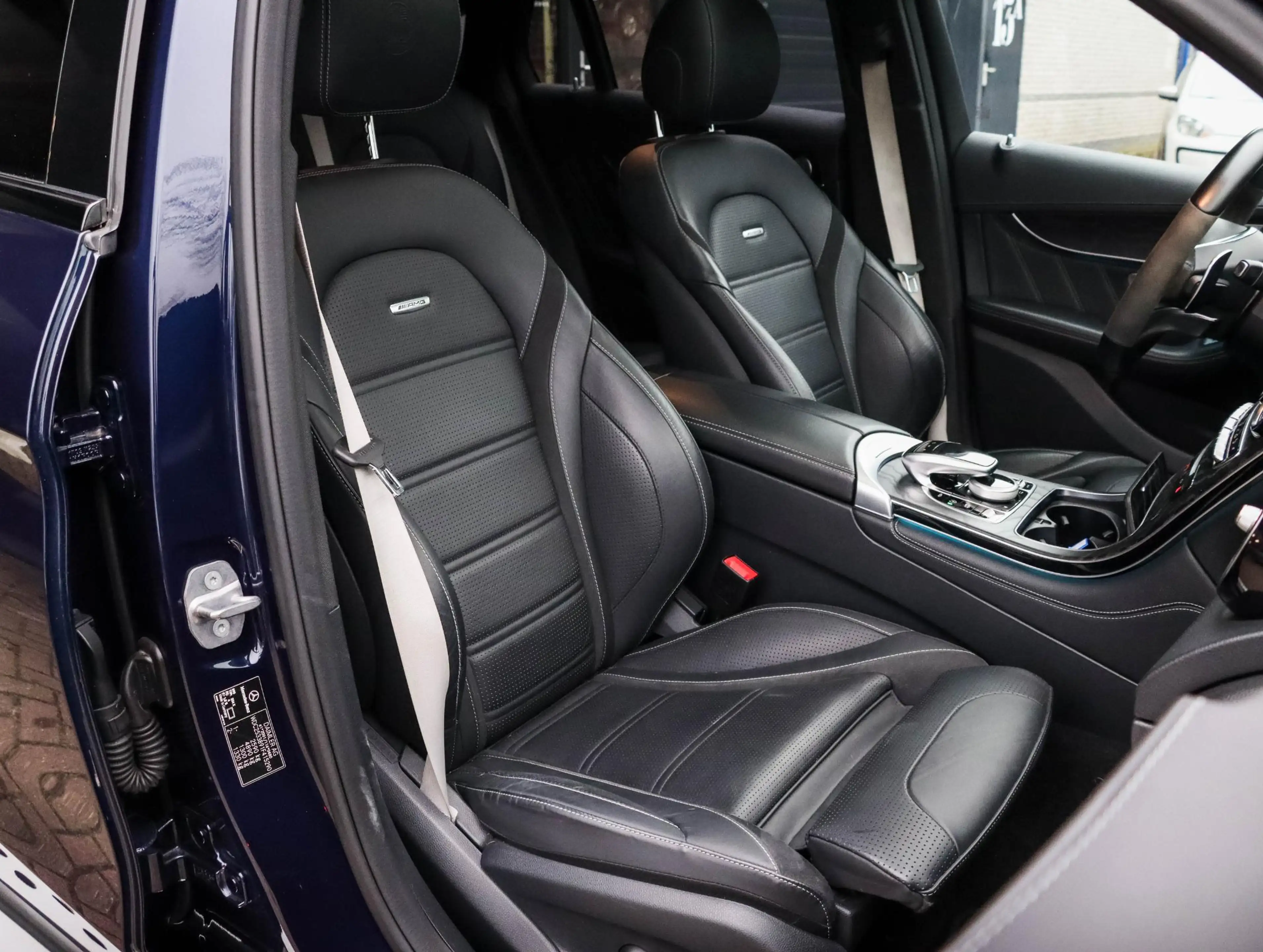 Mercedes-Benz GLC 63 AMG Coupé S 4MATIC+ — photo 39