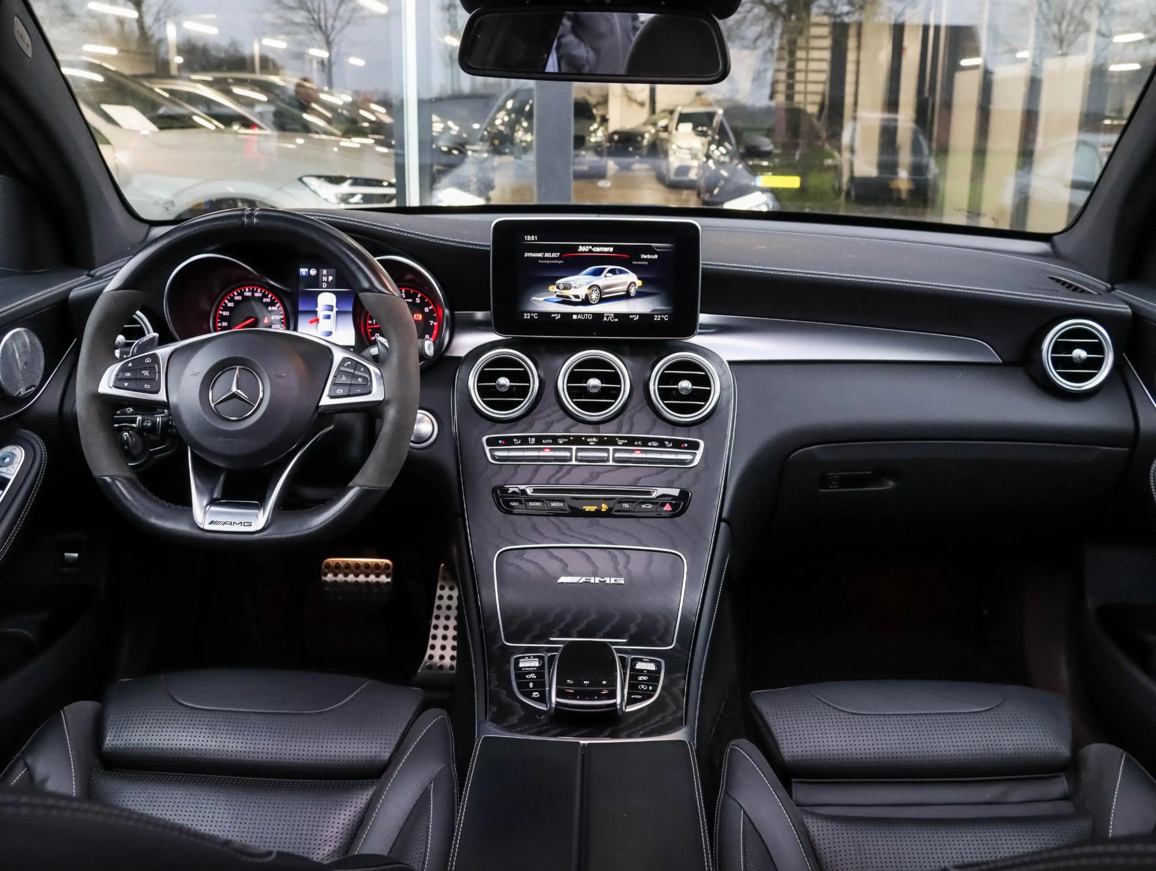 Mercedes-Benz GLC 63 AMG Coupé S 4MATIC+ — photo 19