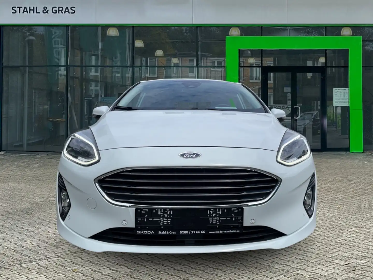Ford Fiesta Titanium 1,0 Eco Boost Navi LED ACC Apple CarPlay Weiß - 2