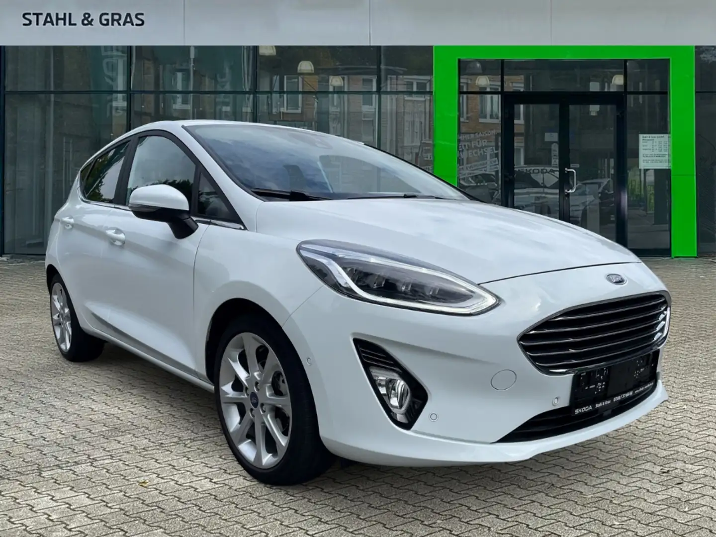 Ford Fiesta Titanium 1,0 Eco Boost Navi LED ACC Apple CarPlay Weiß - 1