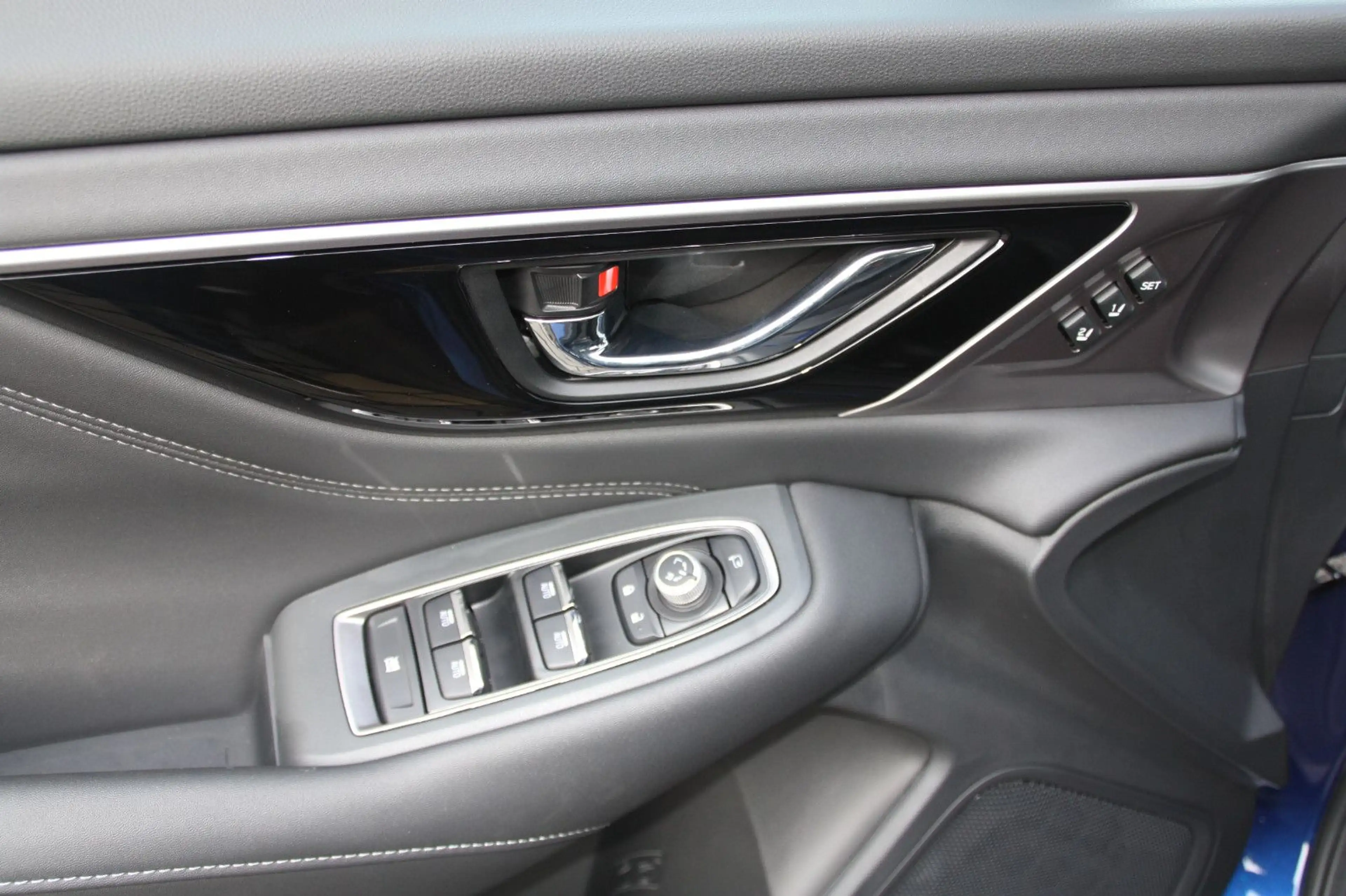 Subaru OUTBACK 2.5i Platinum AWD — photo 14