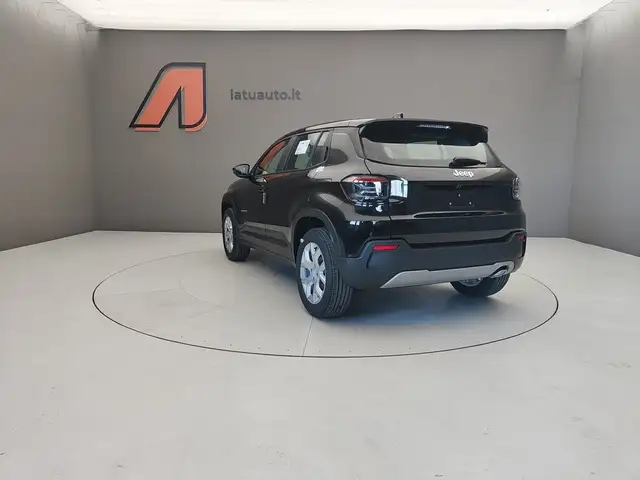Jeep Avenger view 5