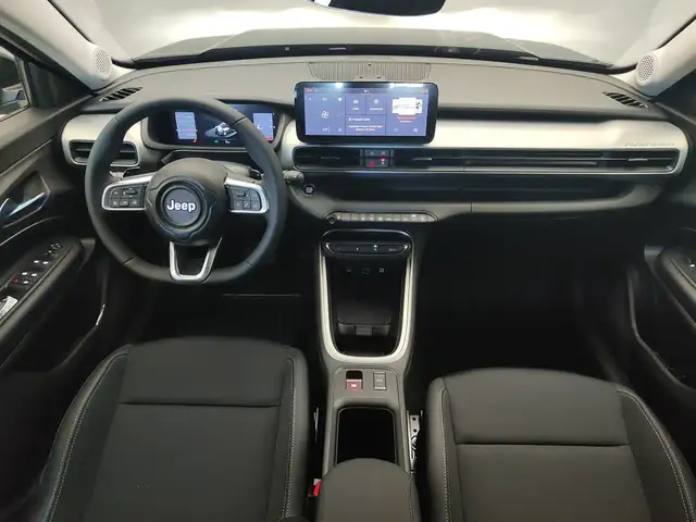Jeep Avenger view 9