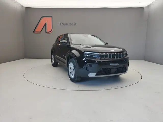 Jeep Avenger view 3
