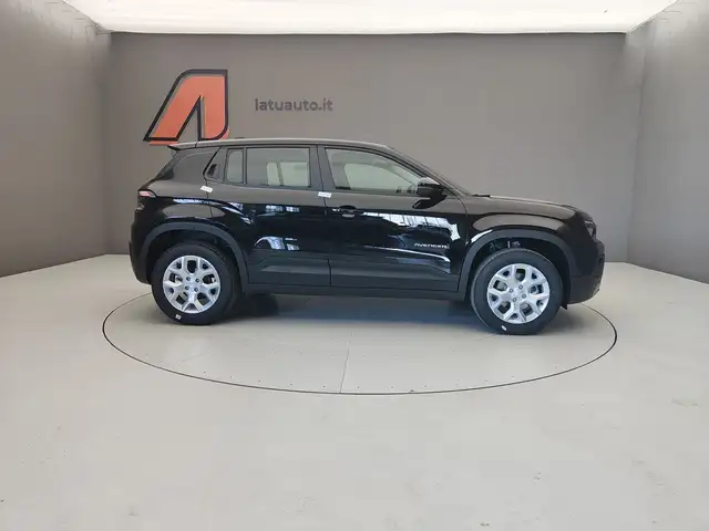 Jeep Avenger view 8