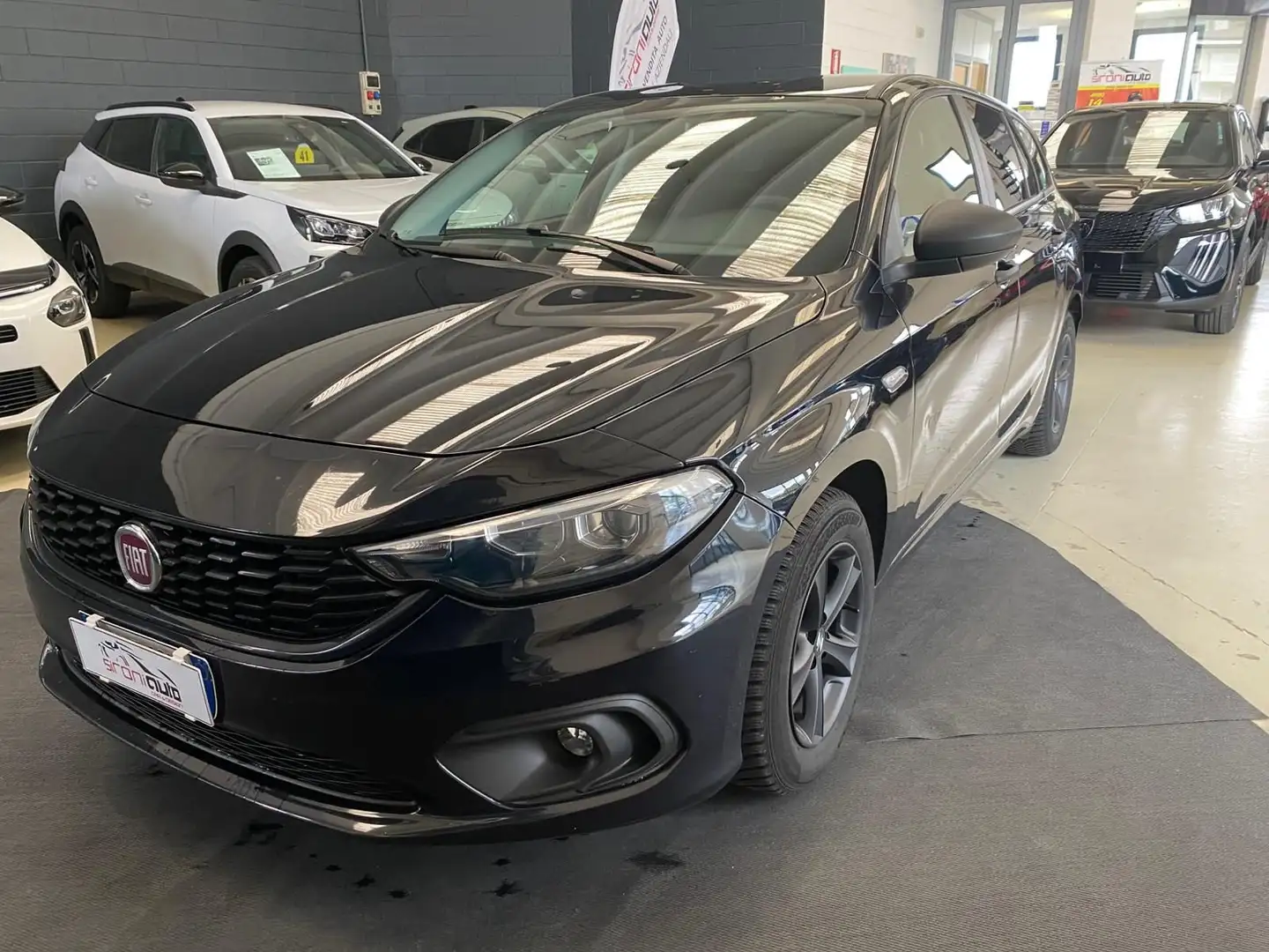 Fiat Tipo 1.4 SW Street Negro - 1