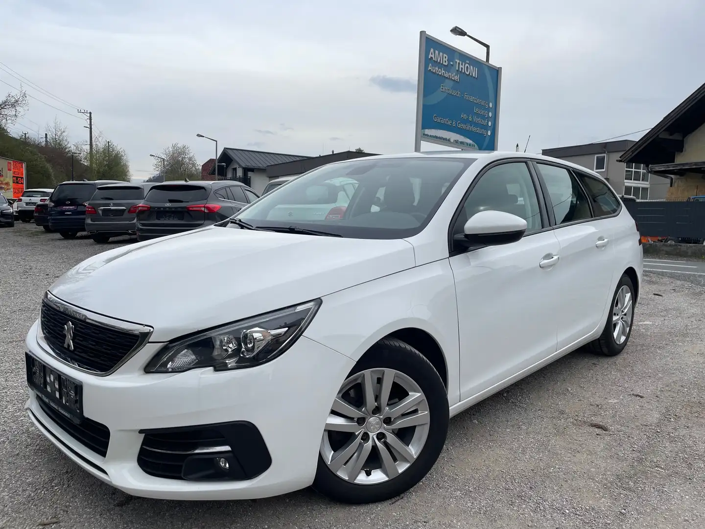 Peugeot 308 SW Active 1,5 BlueHDI,* LED, Navi, Virtual, AHK,.* Weiß - 1