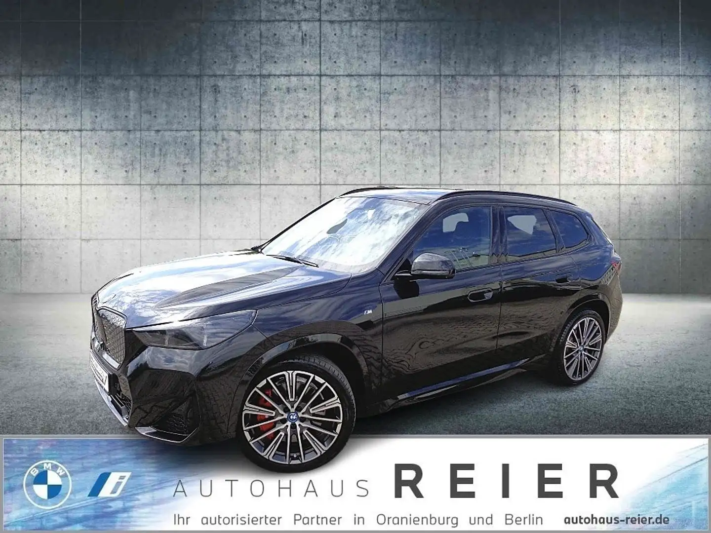 BMW iX1 xDrive30 20",MSportPro,Pano,HUD,HaKa,ACC,AHK Noir - 1