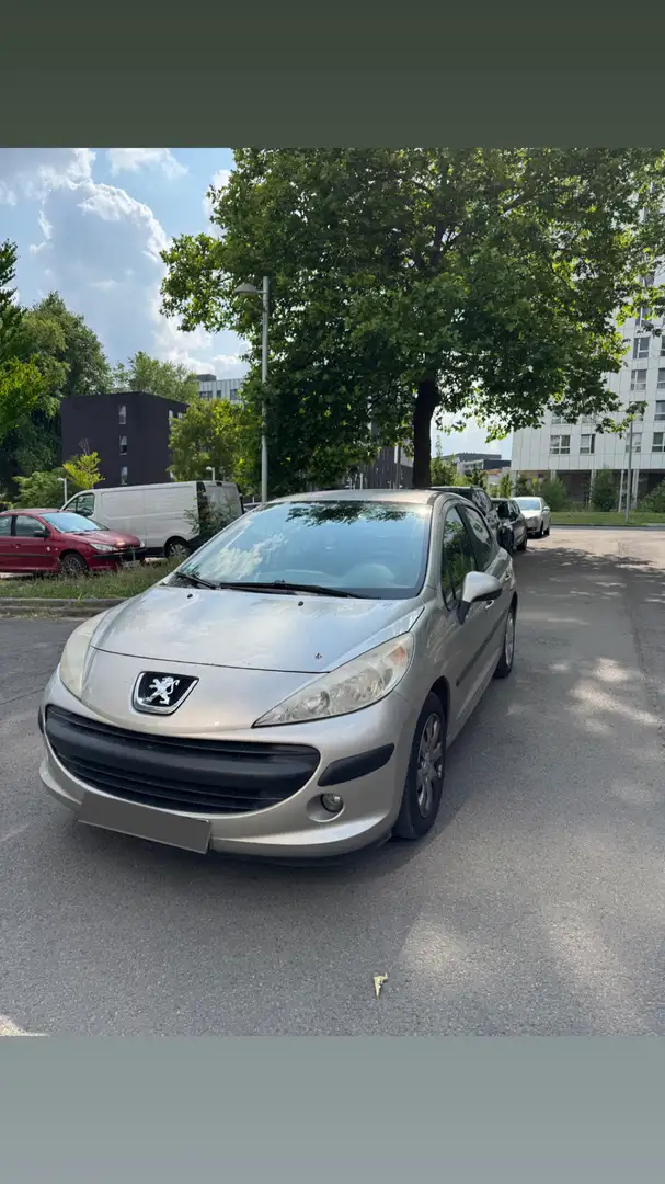 Peugeot 207 1.4 16v - 1