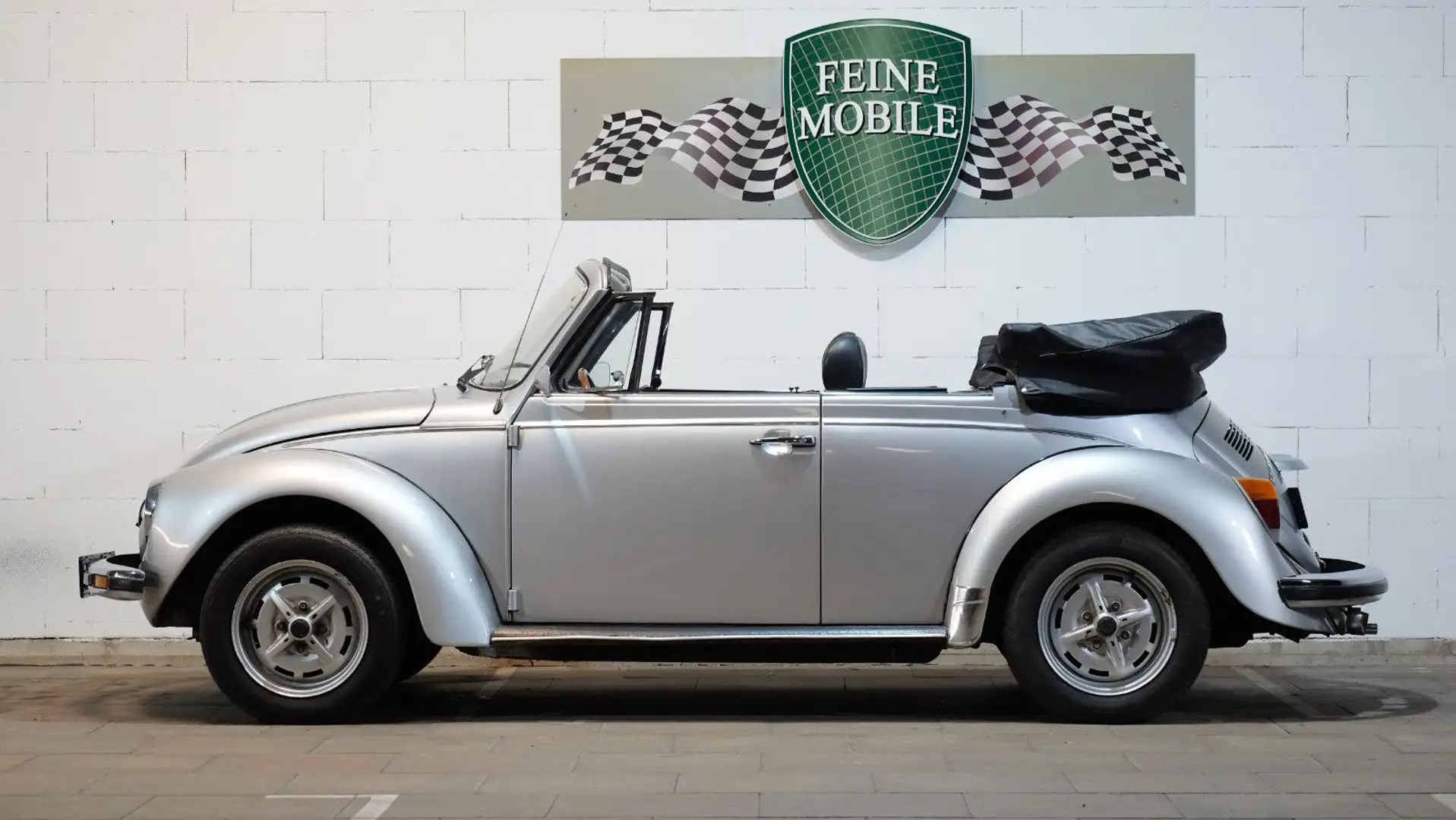 Volkswagen Käfer 1303  Cabrio Plateado - 2