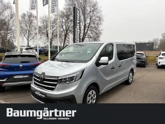 Renault Trafic Combi Evolution dCi 150 9-Sitzer/Kamera