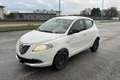Lancia Ypsilon Ypsilon 0.9 TwinAir 85 CV 5 porte Metano Ecochic Silver Weiß - thumbnail 1