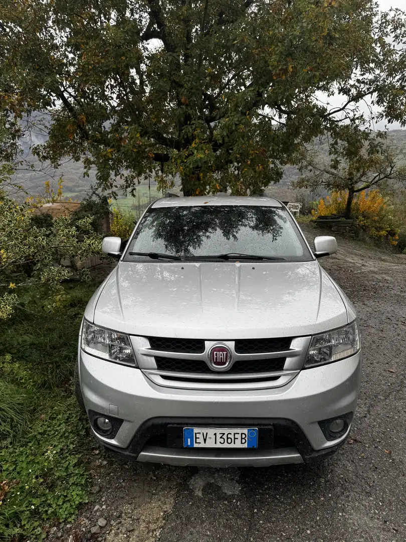 Fiat Freemont 2.0 Multijet 16V DPF Automatik Allrad Lounge - 2