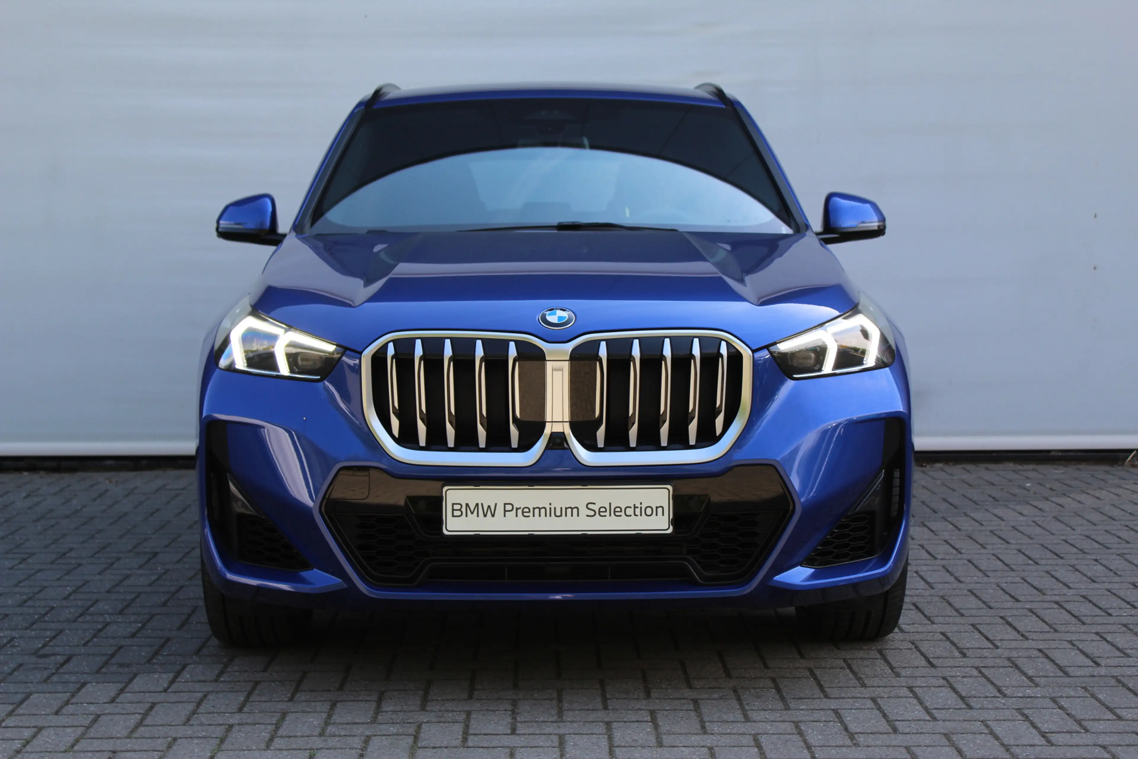 BMW X1 xDrive23i High Executive M Sport Automaat / Trekha — photo 2