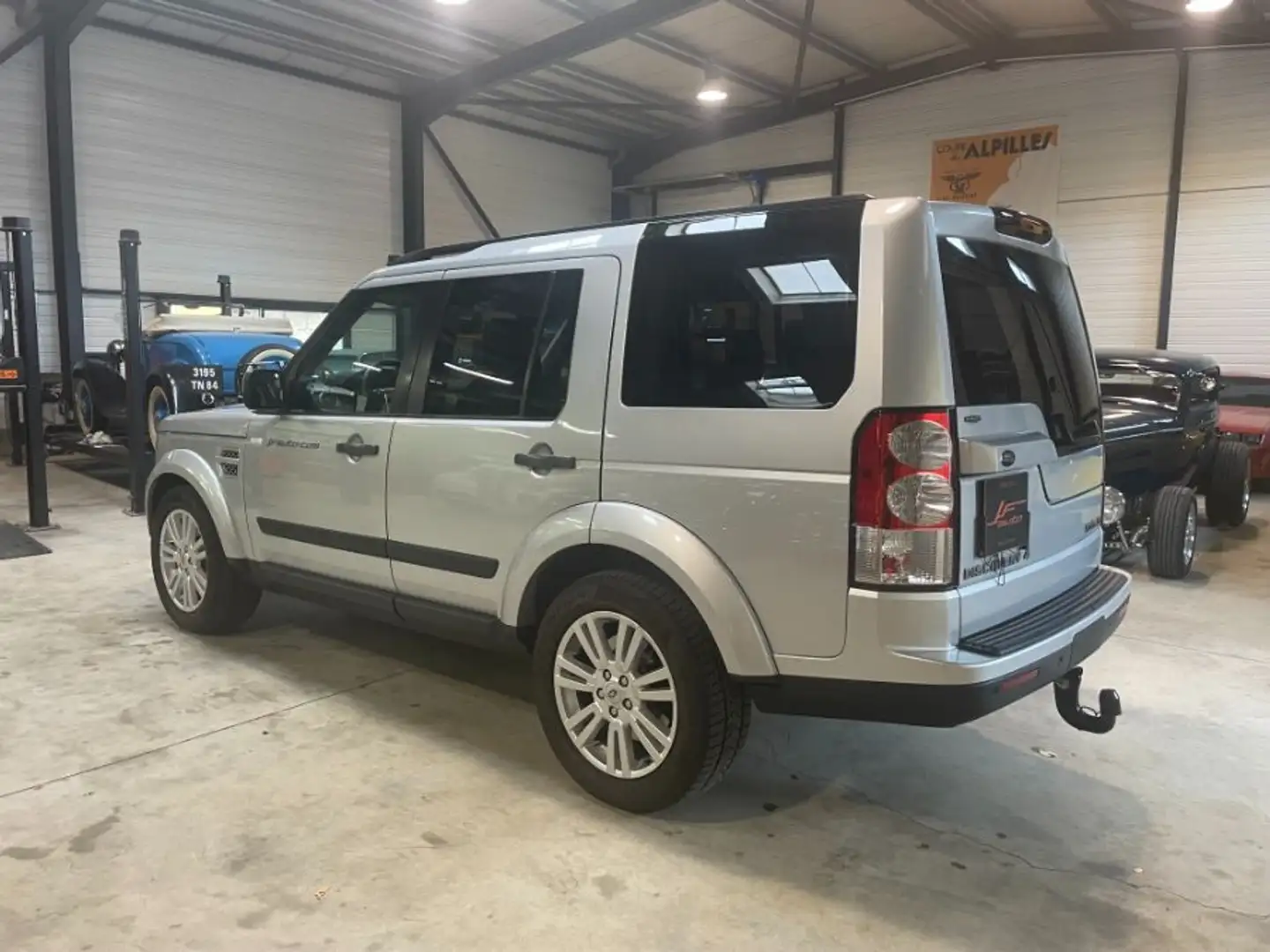 Land Rover Discovery 3.0 SDV6 HSE LUXURY Gris - 2