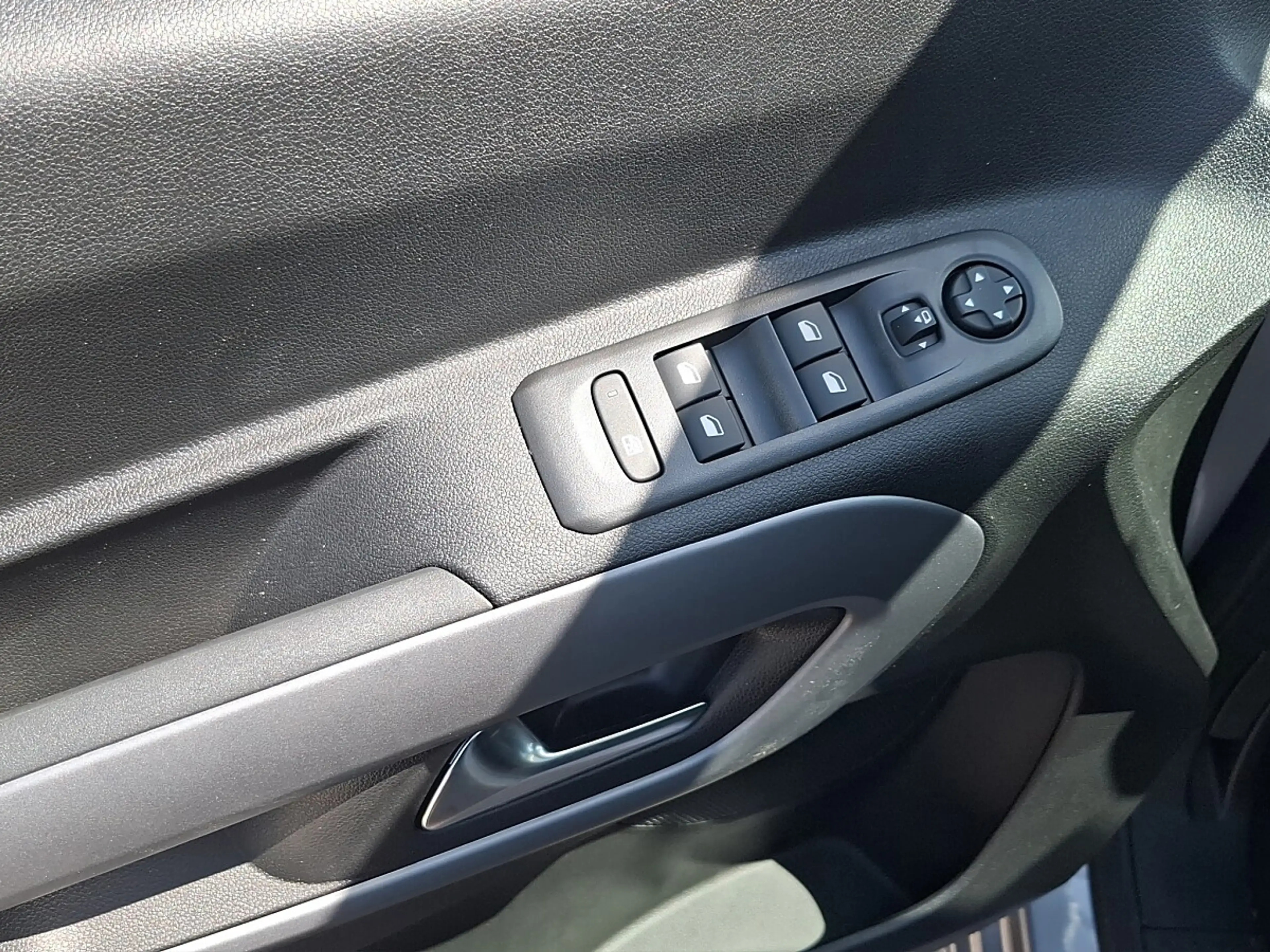 Opel Combo 1.5 Diesel L GS Aut. — photo 10