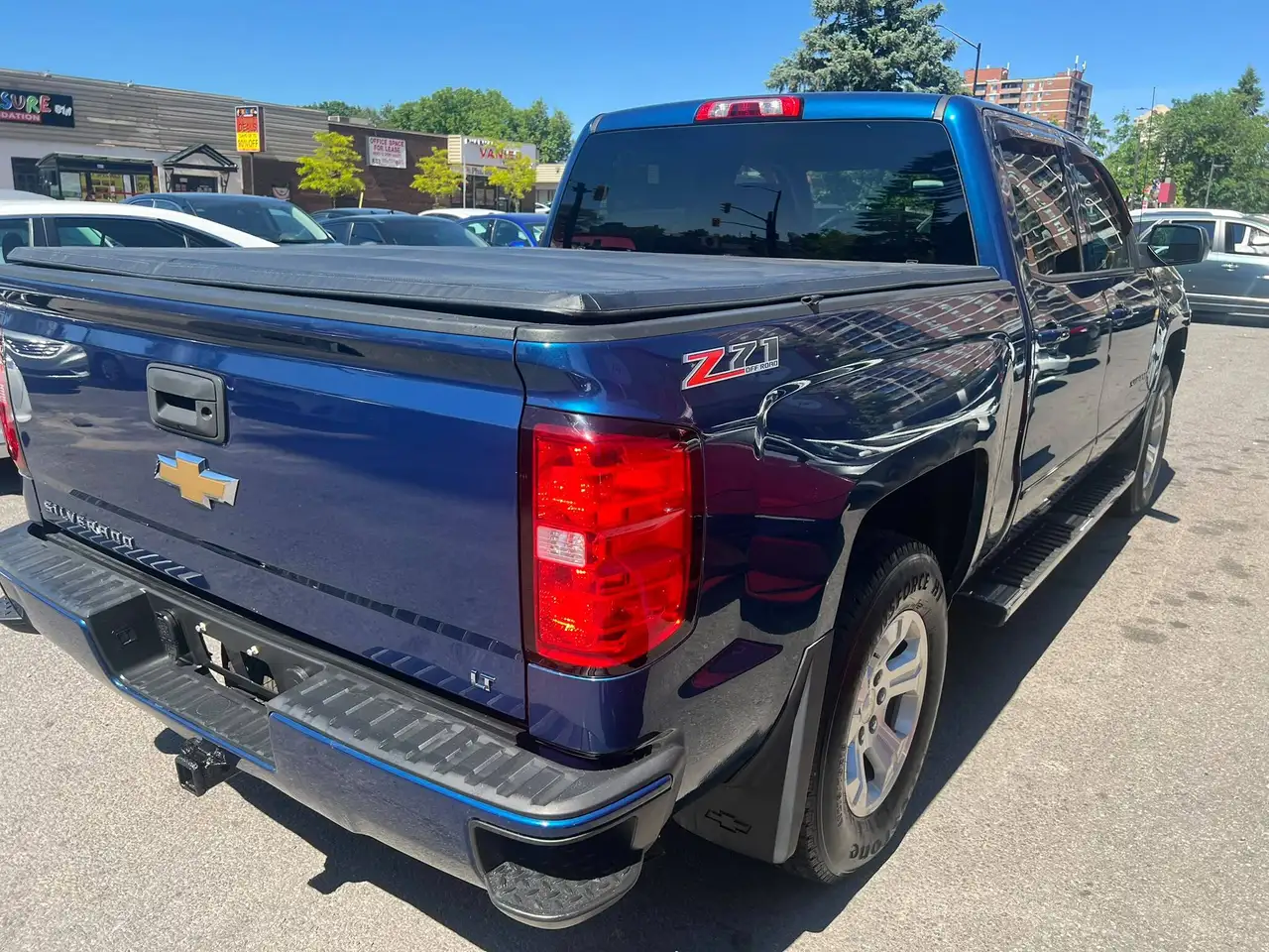 Chevrolet Silverado 1500 photo Chevrolet Silverado 1500