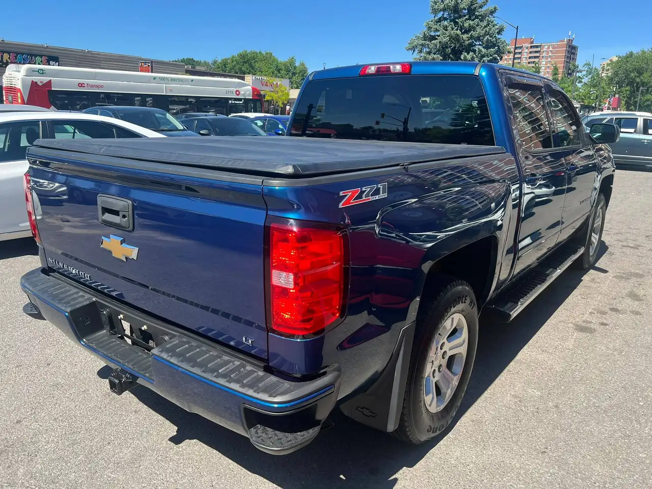 Chevrolet Silverado 1500 photo Chevrolet Silverado 1500