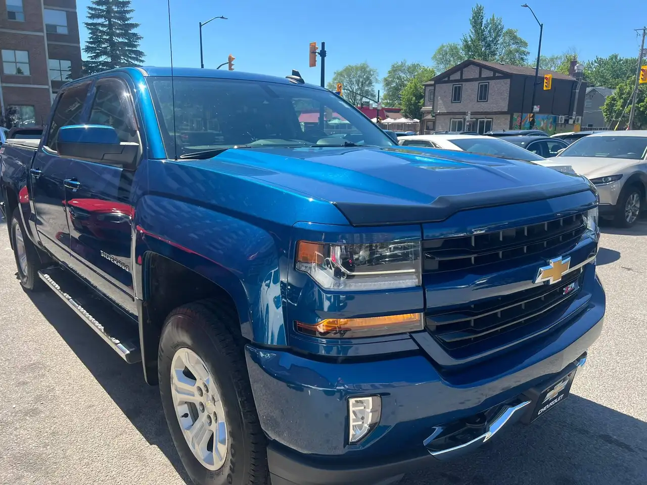 Chevrolet Silverado 1500 photo Chevrolet Silverado 1500