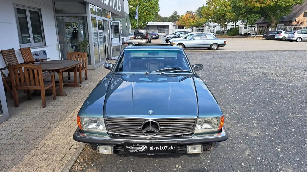 Mercedes-Benz 500 SLC Petrol/Leder Schwarz/ Vollrestauriert, foto 4