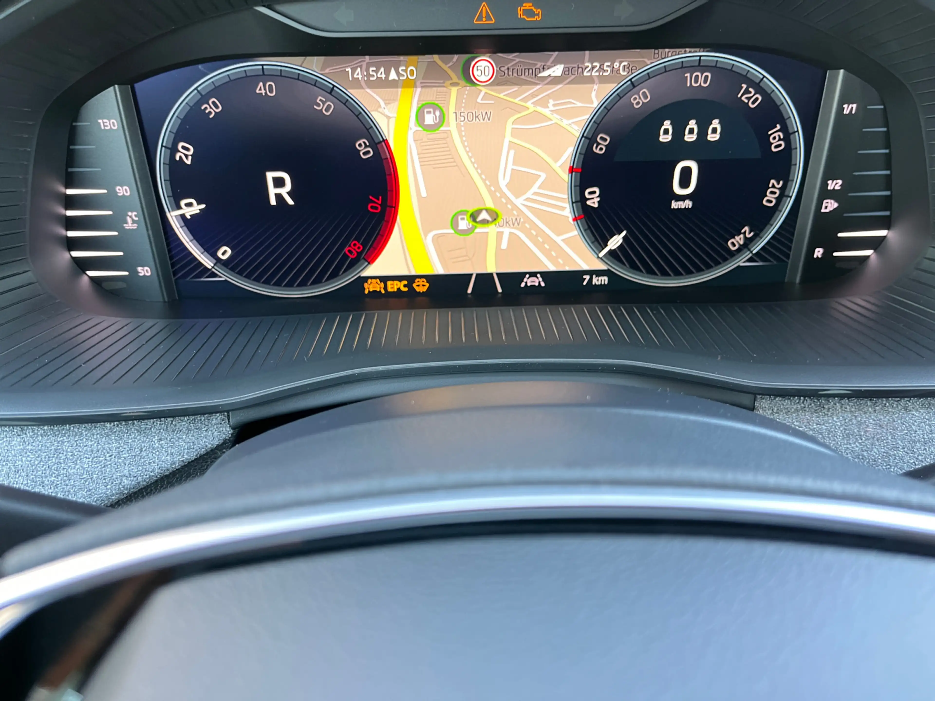 Skoda Kamiq Balance DSG 115 PS AHK Navi PDC Kam Assist — photo 9