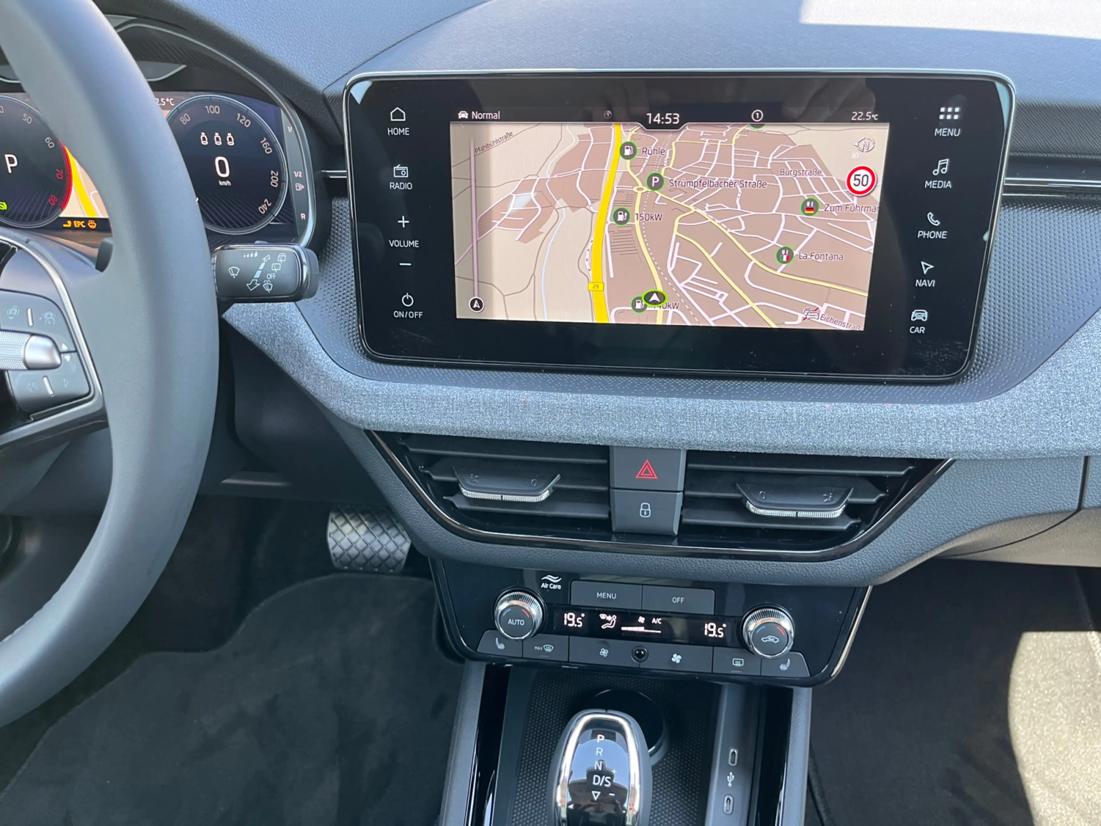 Skoda Kamiq Balance DSG 115 PS AHK Navi PDC Kam Assist — photo 7