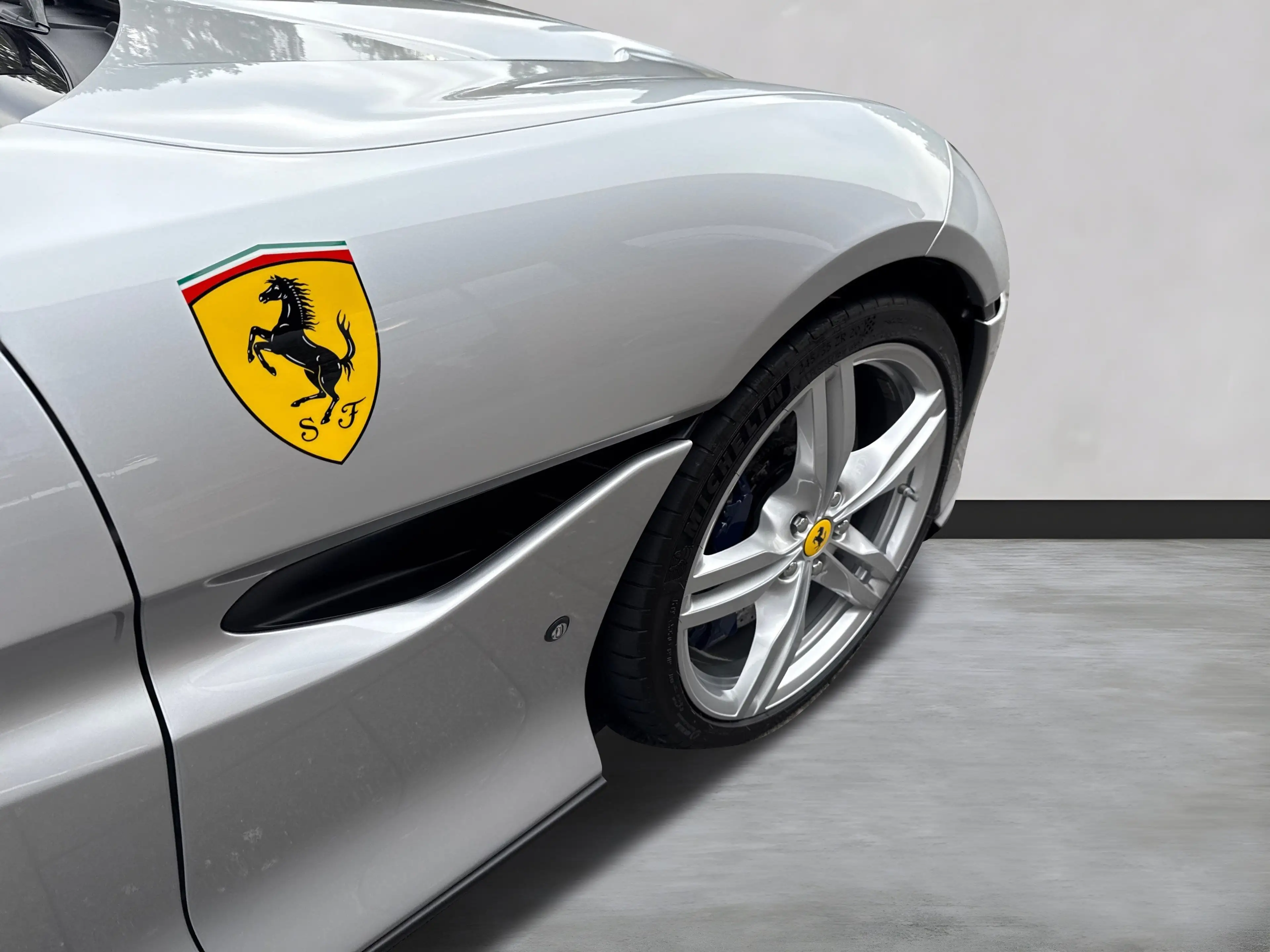 Ferrari Portofino M *Embleme*Navi*PDC*Klima*Leder* — photo 11