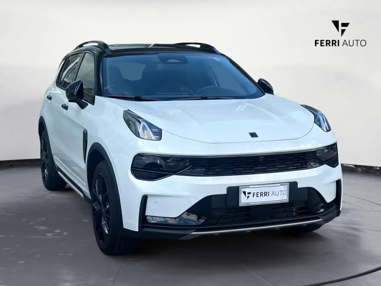 Lynk & Co 01