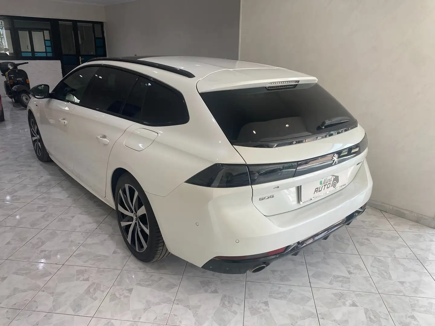 Peugeot 508 SW 1.6 hybrid phev GT 225cv e-eat8 Blanc - 2