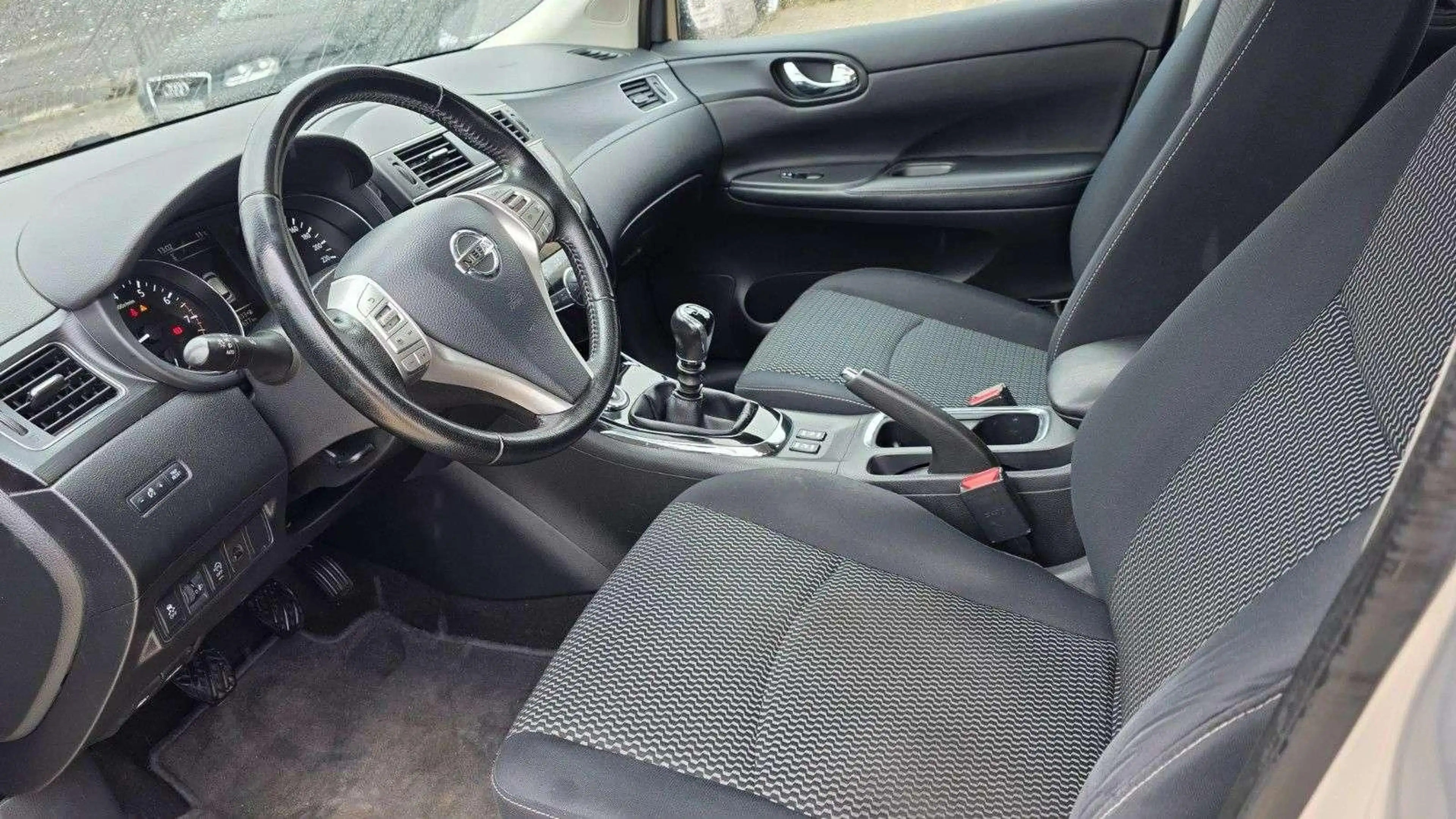 Nissan Pulsar +NAVI+TÜV+GARANTIE+KAMERA+AHÄNGER+SITZ — photo 21