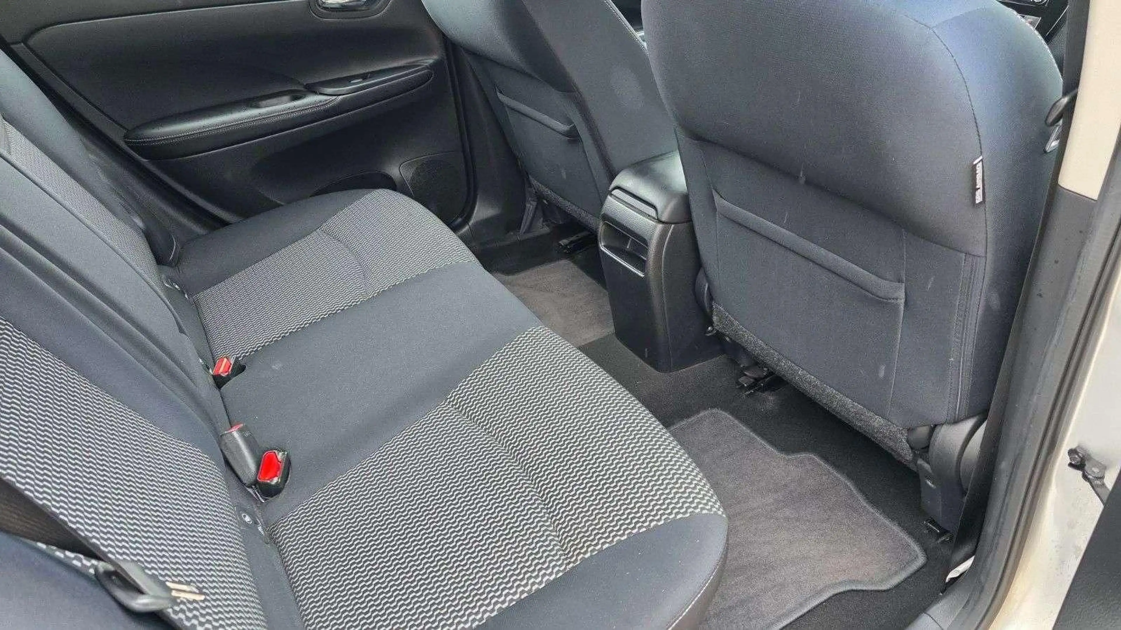 Nissan Pulsar +NAVI+TÜV+GARANTIE+KAMERA+AHÄNGER+SITZ — photo 23