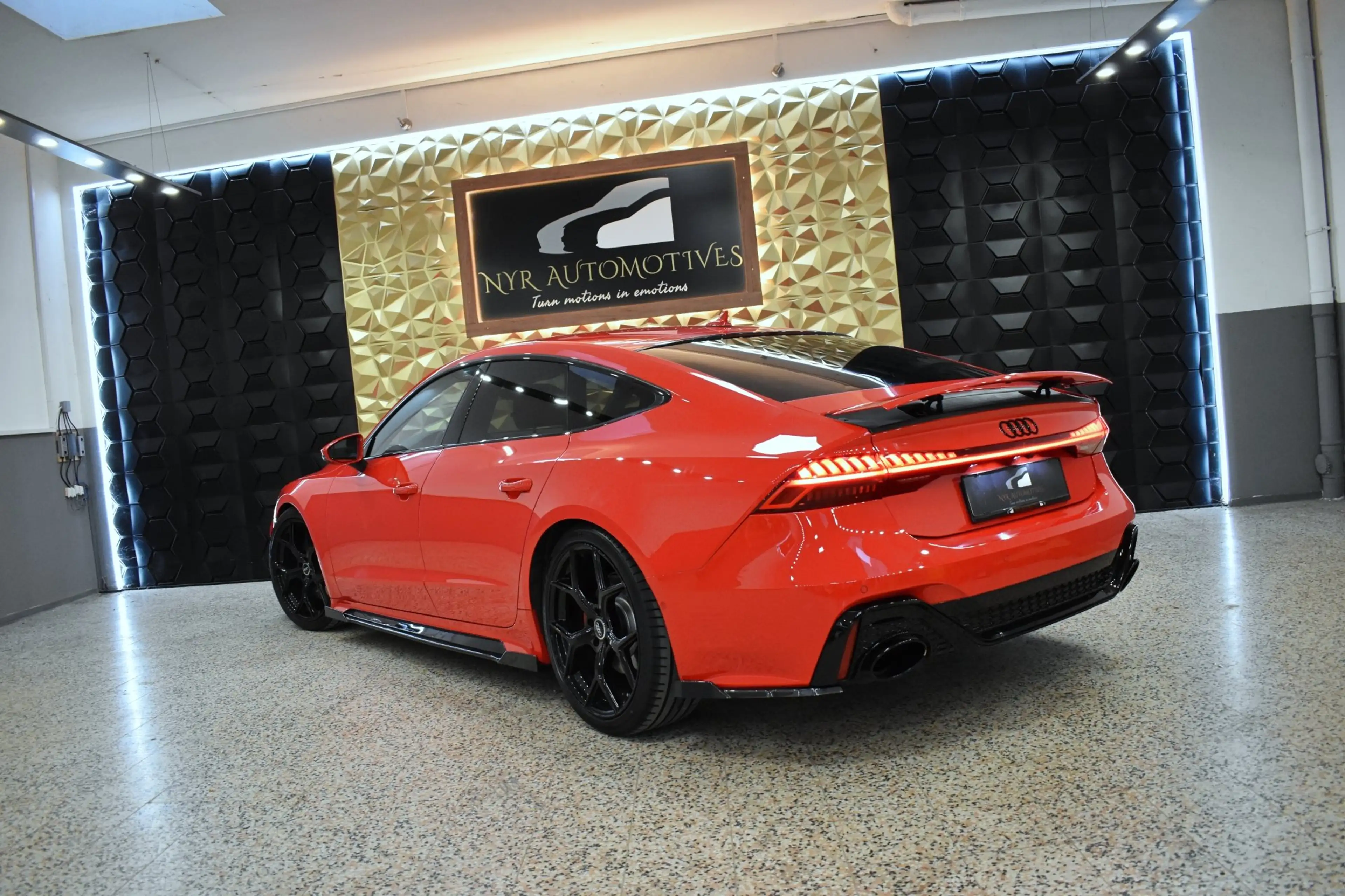 Audi A7 55 TFSI quattro RS7 LOOK, WENIG KM, MATRIX, LUFT — photo 2