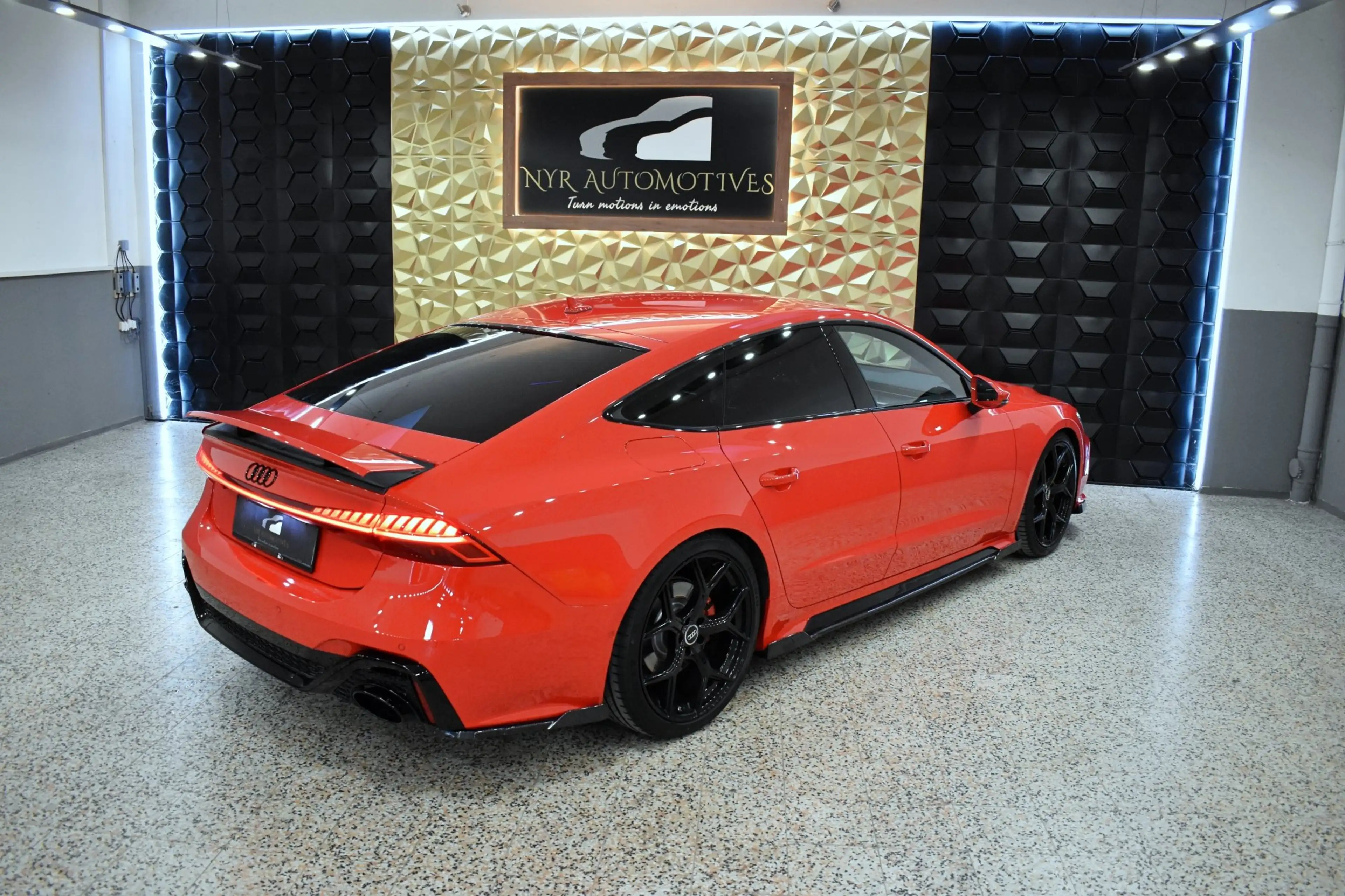 Audi A7 55 TFSI quattro RS7 LOOK, WENIG KM, MATRIX, LUFT — photo 6