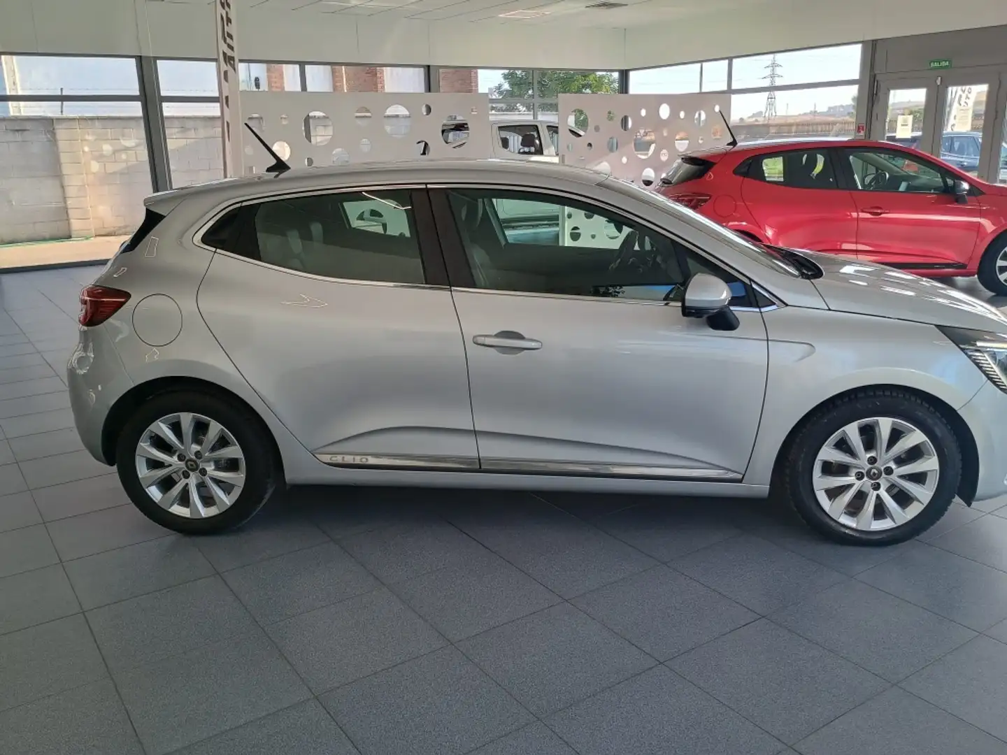 Renault Clio TCe Zen 67kW Grijs - 2