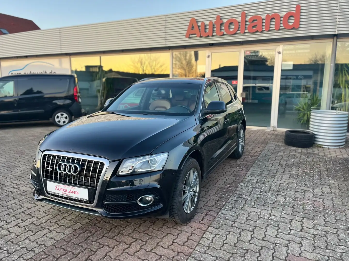 Audi Q5 3.0 TDI  quattro s-line NAVI PANO LEDER Schwarz - 1