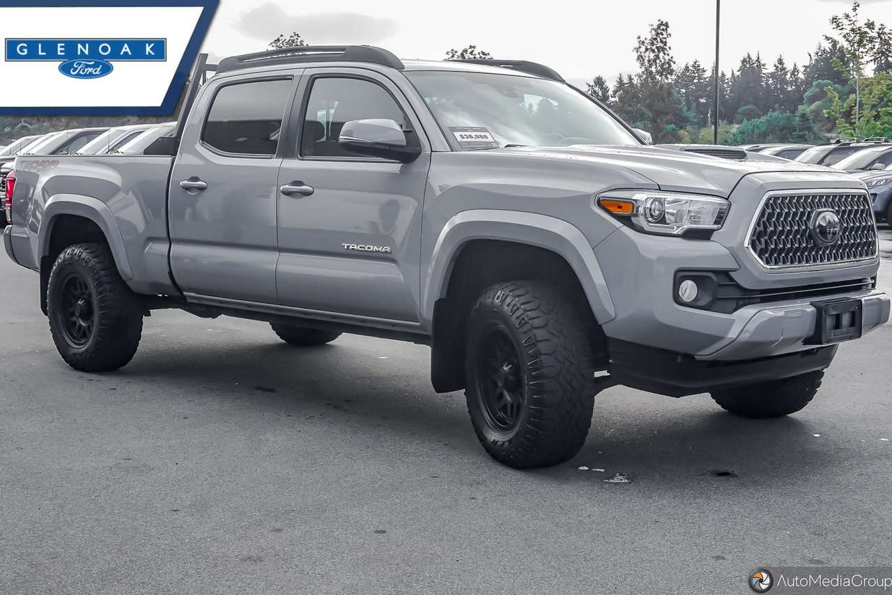 2018 Toyota Tacoma SR5 SR5 | 4X4 | SPORT | COLOR MATCHED BUMPERS — снимка 1