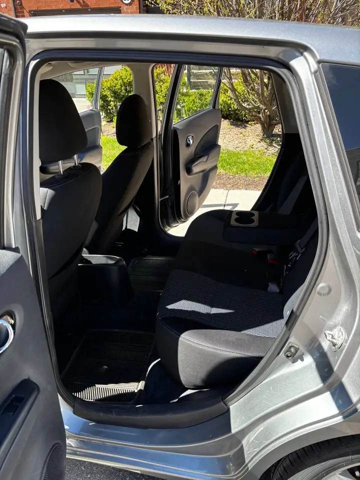 Nissan Note снимка Nissan Note