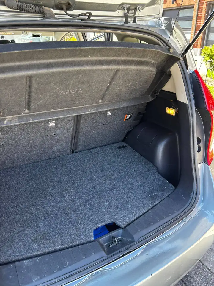 Nissan Note снимка Nissan Note