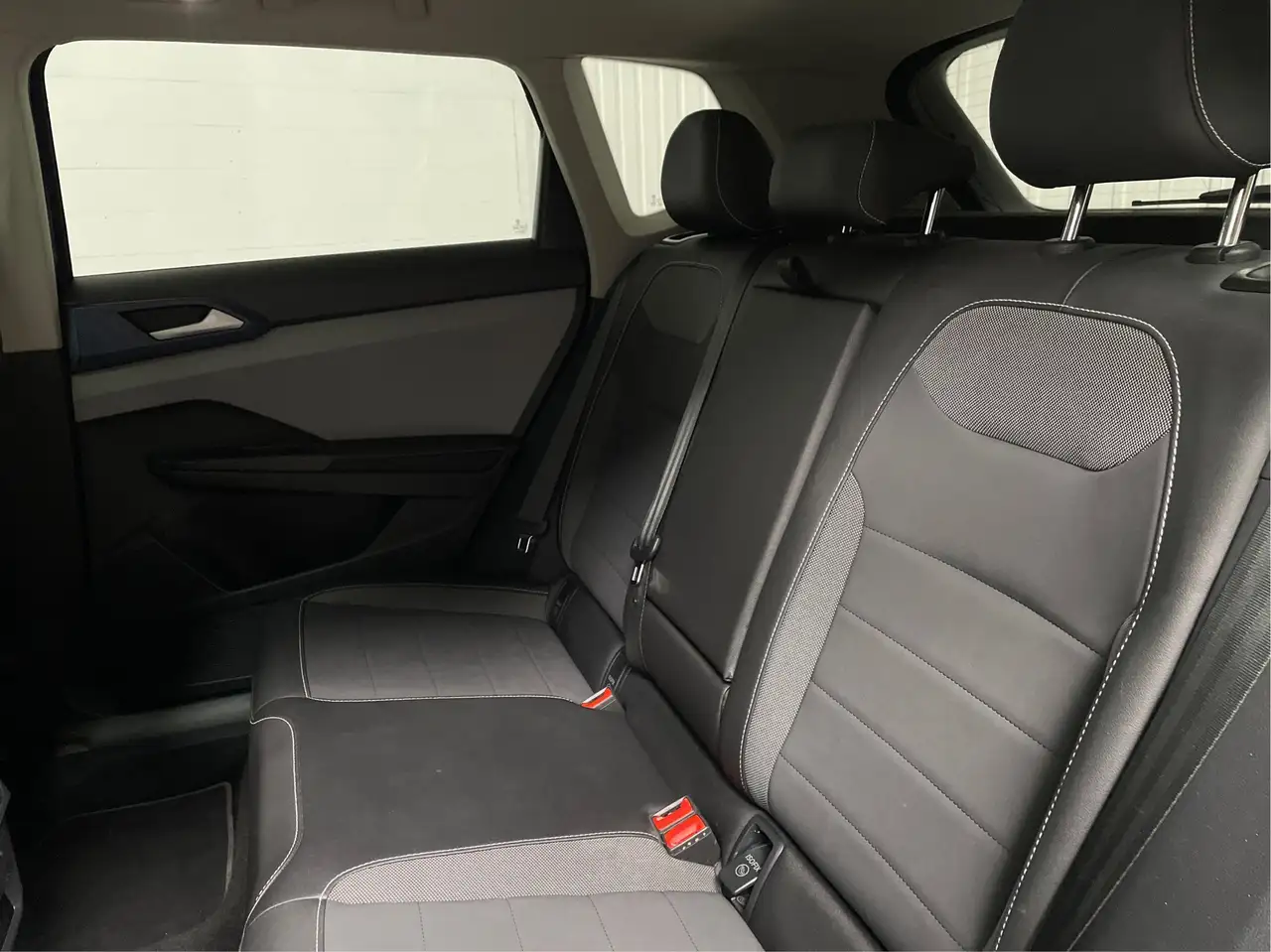 Volkswagen Taos снимка Volkswagen Taos