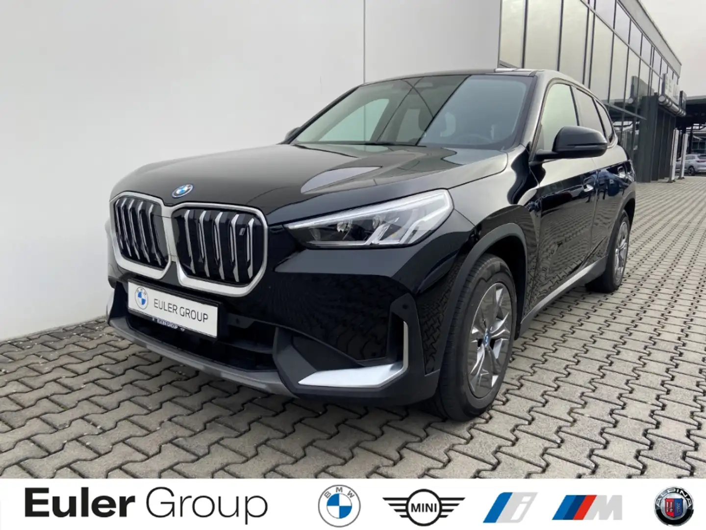 BMW iX1 xDrive 30A AD Navi Digitales Cockpit Soundsystem L Чёрный - 1