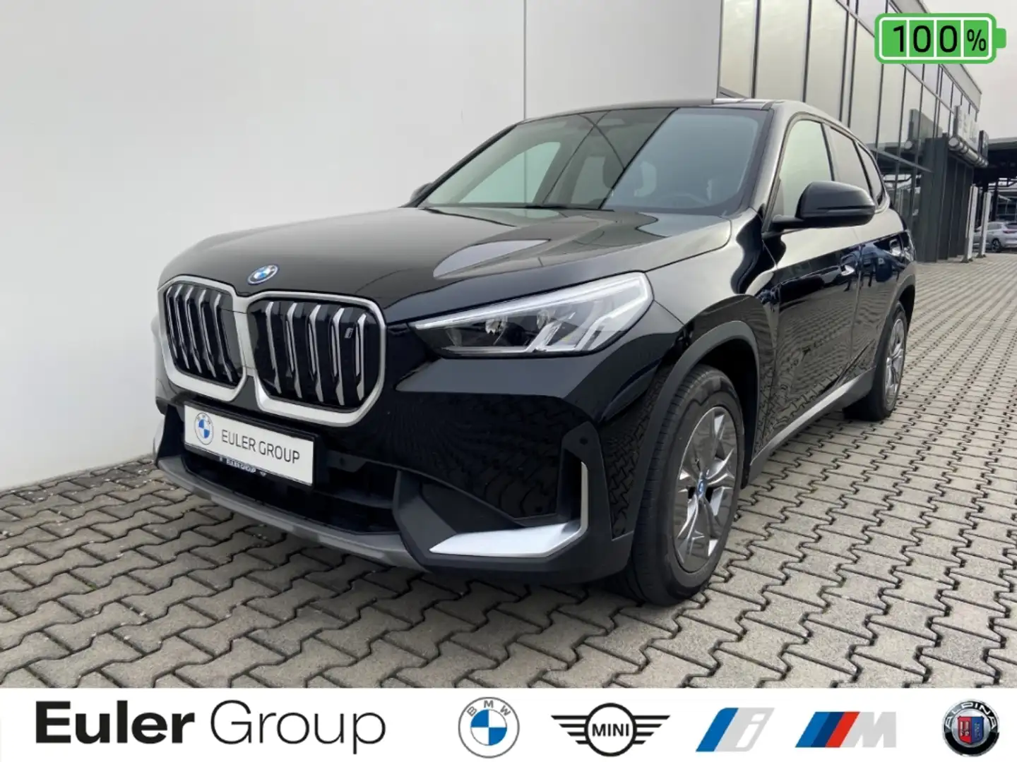 BMW iX1 xDrive 30A Parkass SHZ LMR DAB ActGuard Schwarz - 1