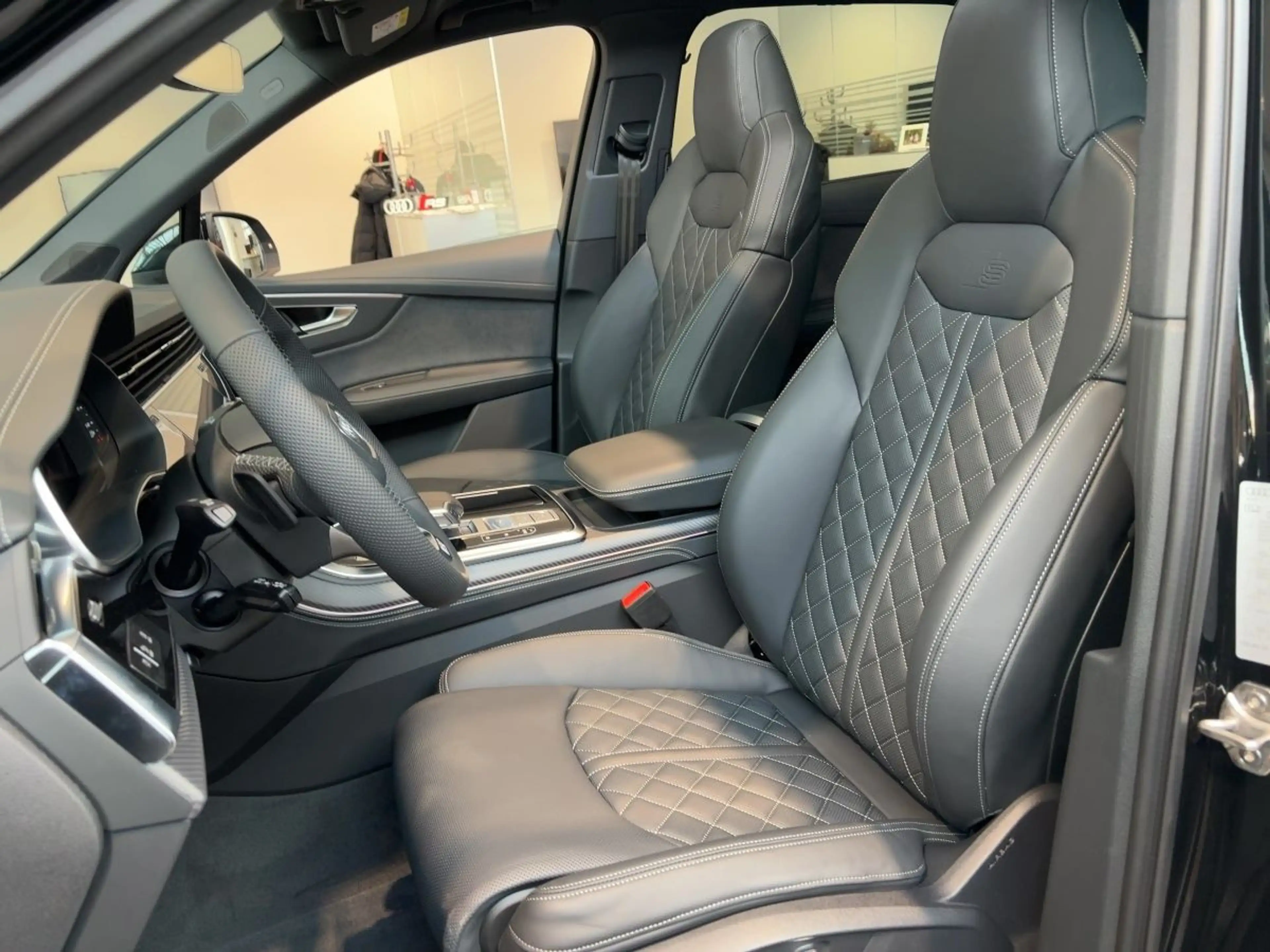 Audi Q7 TDI S-Line quattro AHK B&O HuD LUFT PANO 360° — photo 14