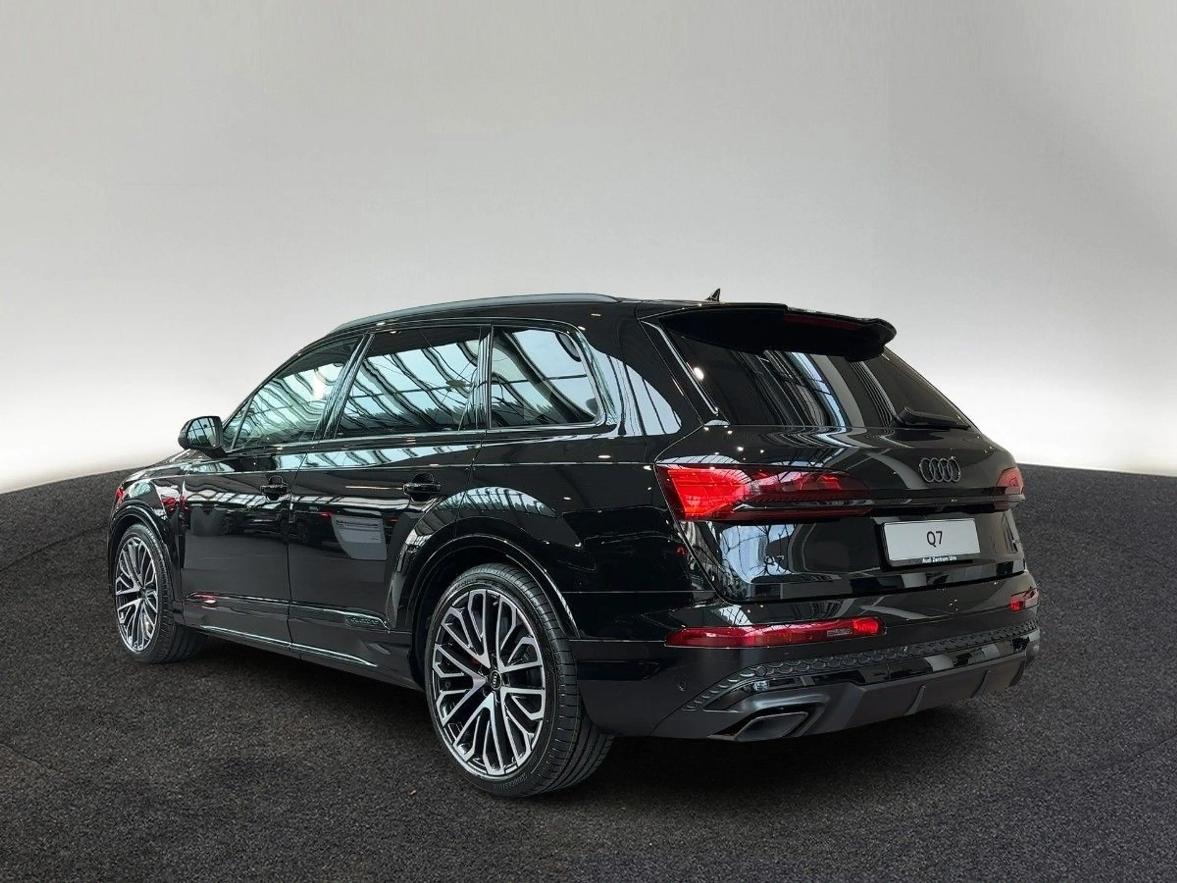 Audi Q7 TDI S-Line quattro AHK B&O HuD LUFT PANO 360° — photo 4