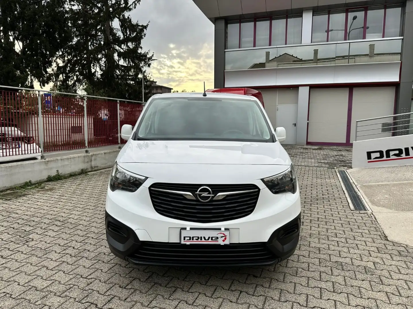 Opel Combo Cargo 1.5 Diesel 130CV L2H1 Bianco - 2