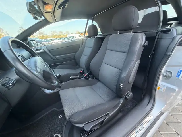Opel Astra view 10