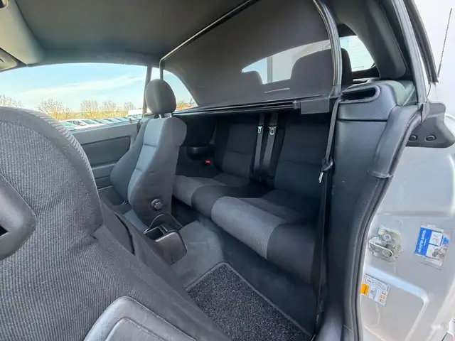 Opel Astra view 14